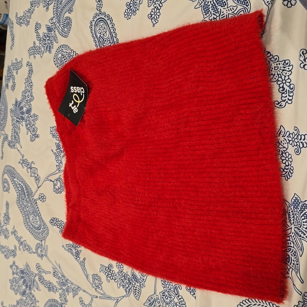 ❤️10/$13 New art class fuzzy skirt - Picture 2 of 3